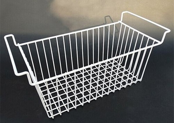 I-Refrigerator-Wire-Basket-coated with-PECOAT®-201-polyethylene-pulveris