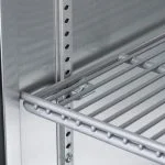 termoplastisilla polyeteenijauhemaaleilla pinnoitetut jääkaapin hyllyt