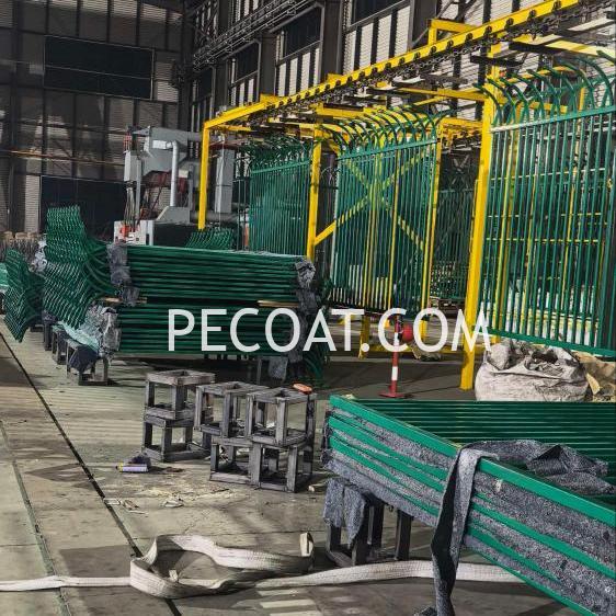 Guardrail production by fluidized bed dip coating line 0013